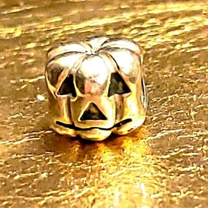 Pandora Pumpkin Charm.